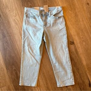 Levi’s Light Blue Cropped Jeans